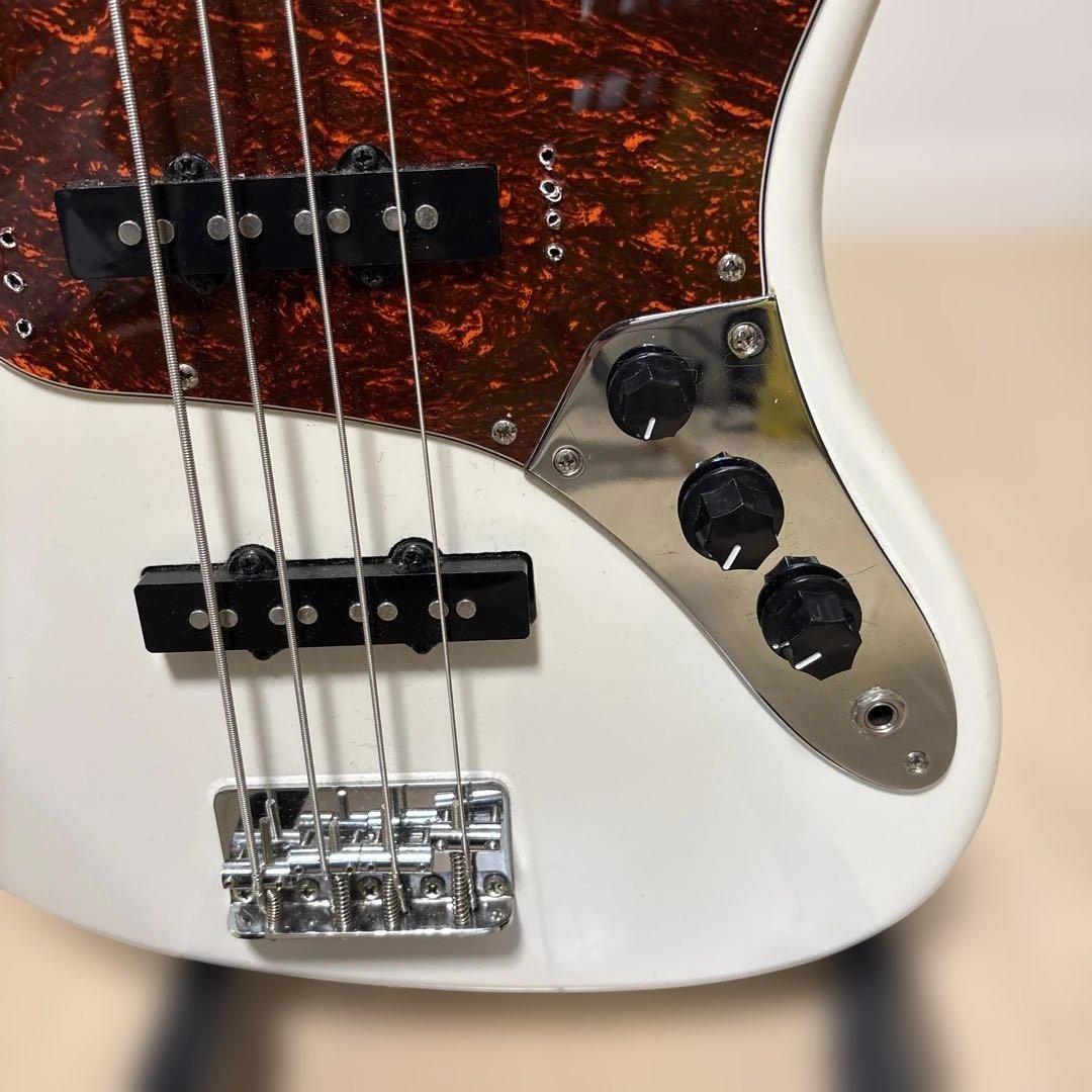 Bacchus bjb-1-rsm エレキベース ホワイト　美品