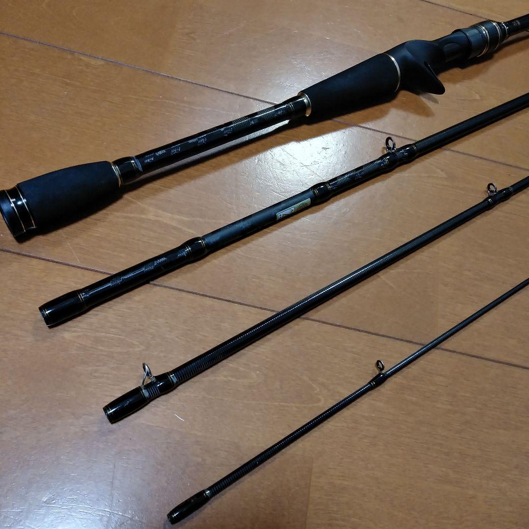 中古美品　アブガルシア XRFC-704M-MB ルアーロッド