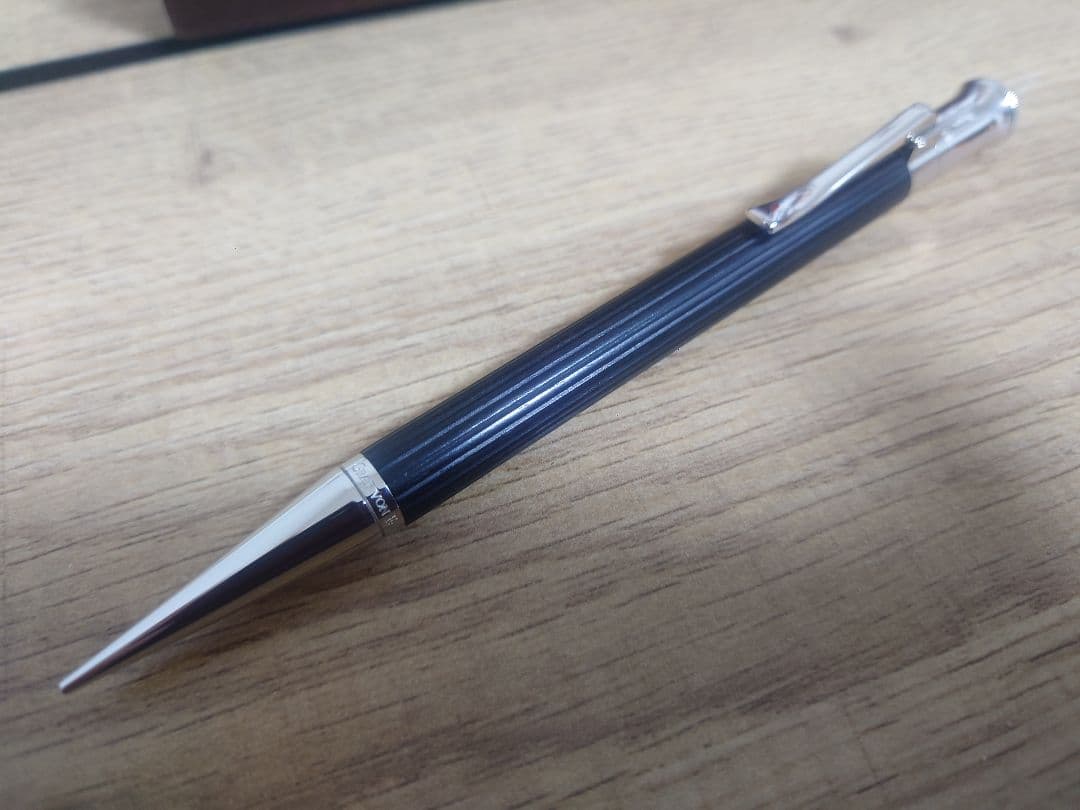 ファーバーカステル 伯爵 クラシック・グラナディラ メカニカルペンシル