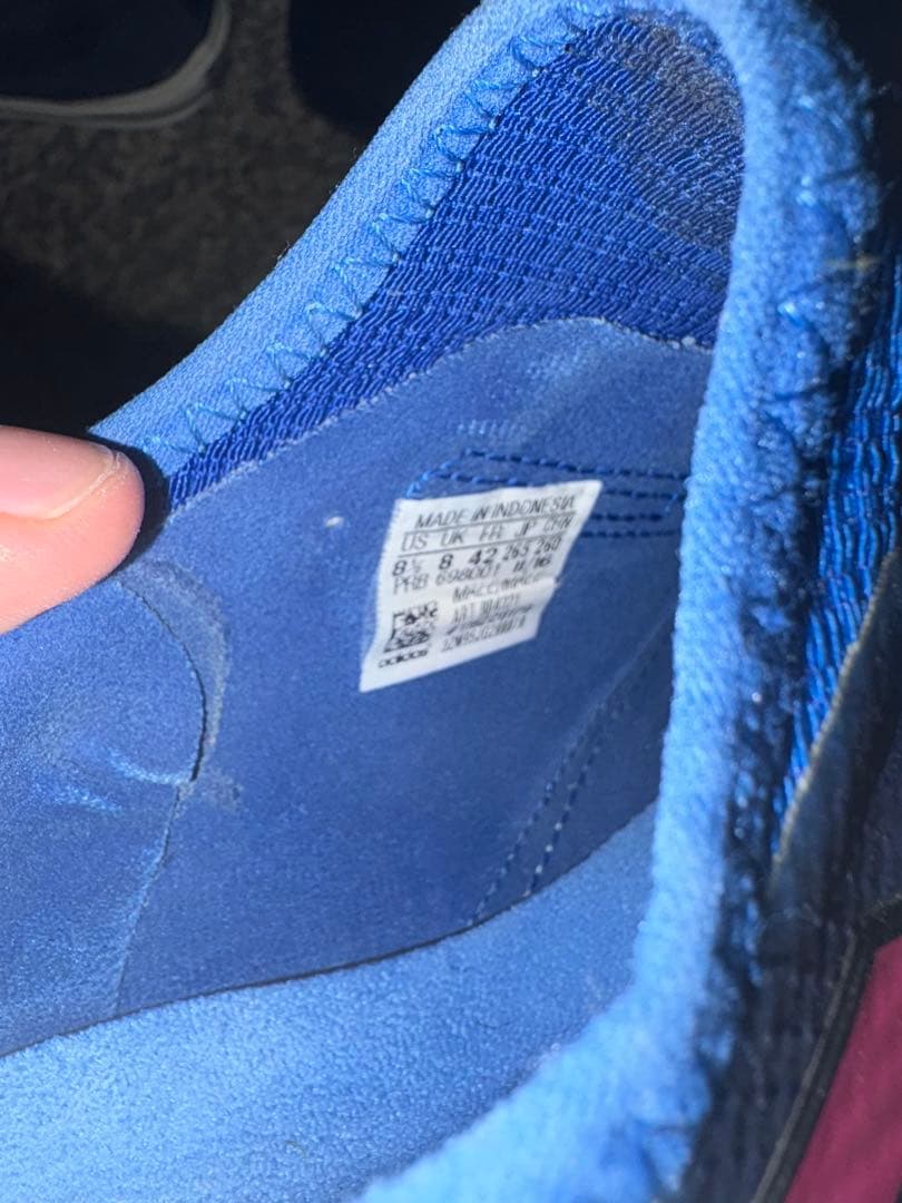 サッカースパイク フットサルシューズ