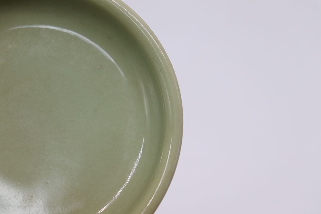 中国　青磁小皿　古陶磁器　送料込み0108