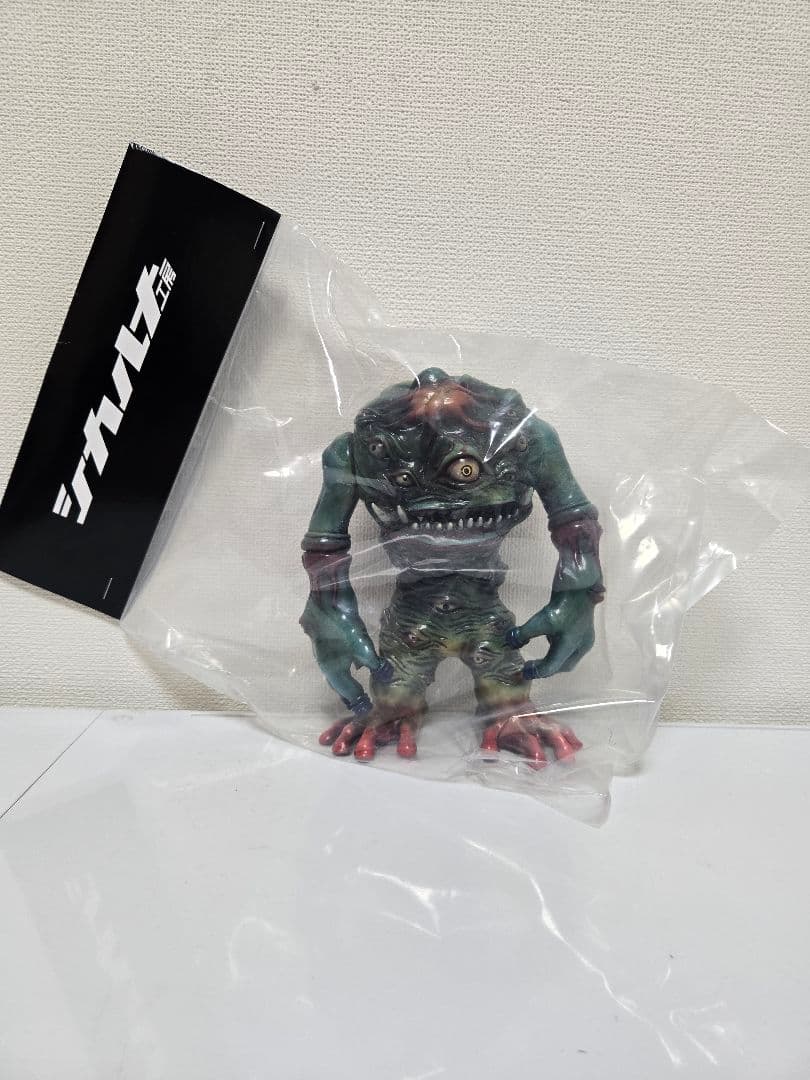 シカルナ工房 宇宙怪獣　メギーラ　レアカラー