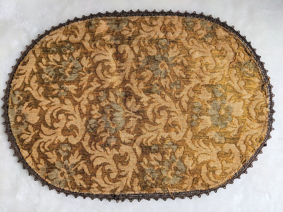 フランス 70〜80年前のアンティーク　手刺繍テーブルマット