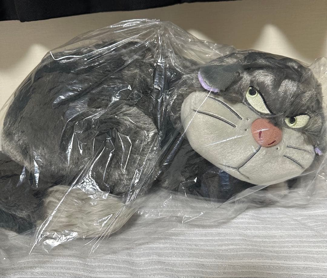 ディズニー ルシファー ぬいぐるみ