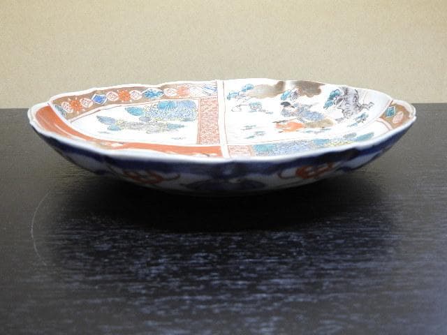 伊万里　色絵輪花皿　MA277