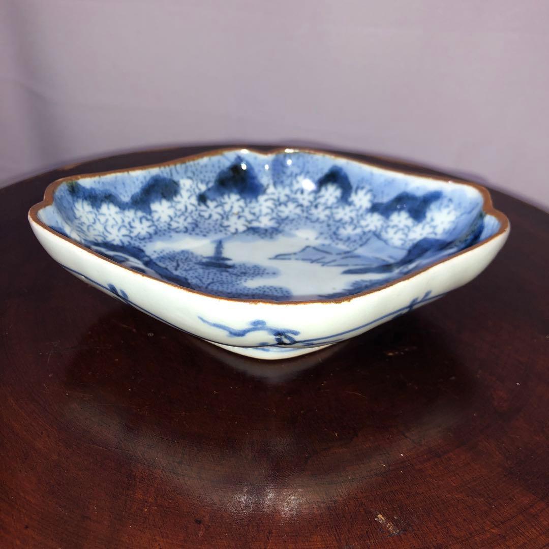 古伊万里染付　桜花楼閣山水文隅入菱形皿　型紙擦り