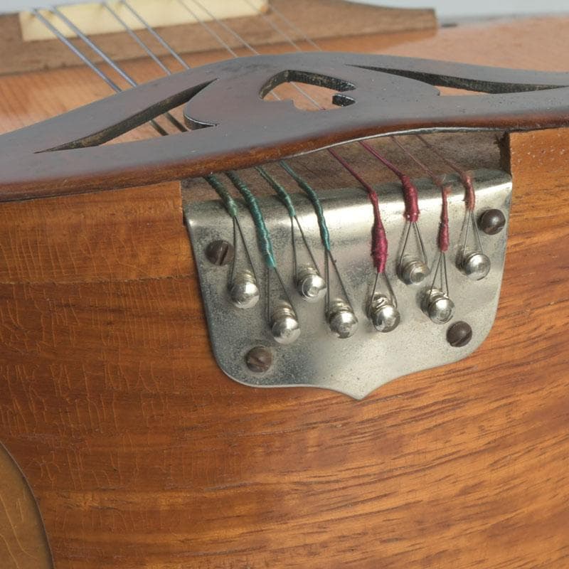 国島マンドリン　NO.103　鼈甲製ピック・弦・ハードケース付　V　9858A