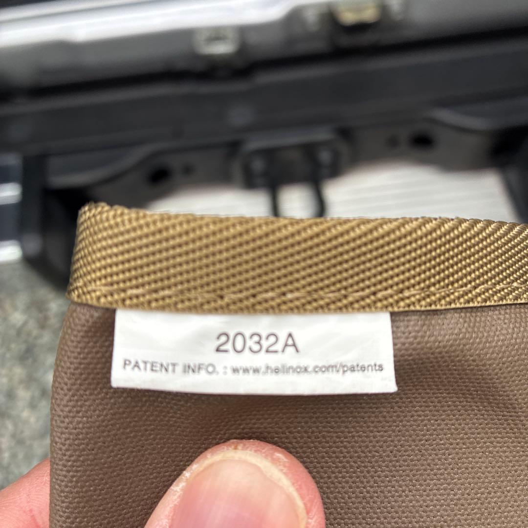 【美品】【ロッキングフットセット】ヘリノックス タクティカルチェア コヨーテ