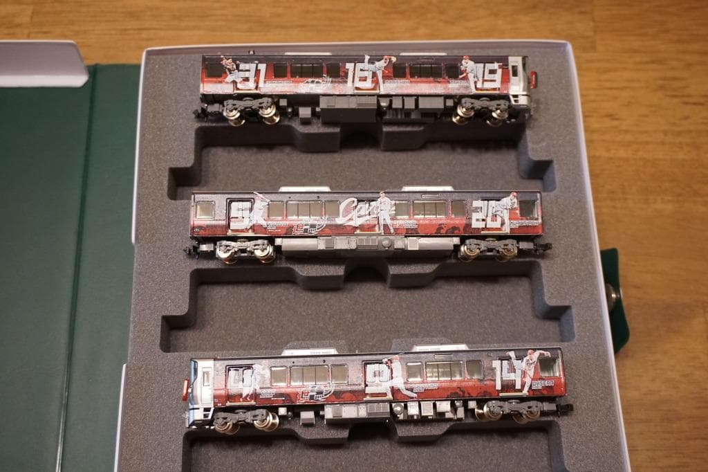 TOMIX 227系　「カ―プ応援ラッピングトレイン」2025年仕様　3両編成