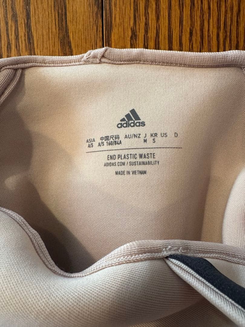 adidas フーディー＆スカート セットアップ ベージュ系ゴルフウェアSサイズ