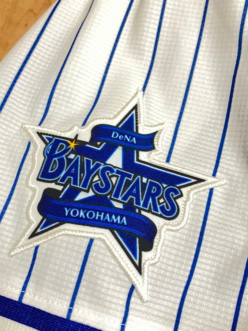 【18選手サイン入り】横浜DeNAベイスターズ レプリカユニフォーム　ワッペン型