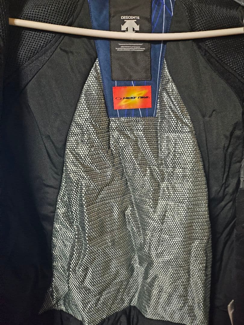 DESCENTE スキーウェア ネイビー/青のストライプ