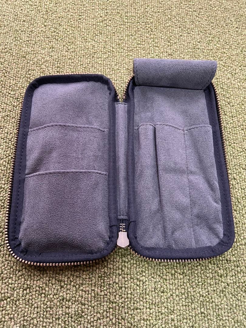 &LIEBE 文具にこだわる人のジップペンケース　栃木レザー　スムースブラック