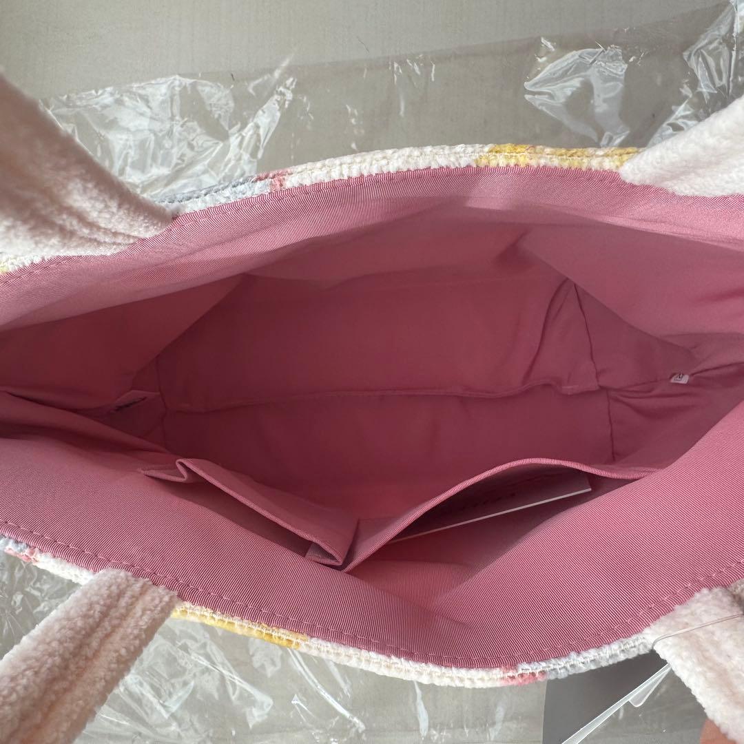 新品ディズニーストア　マリー フェイラーバッグ　フラワーぬいぐるみ　2点セット