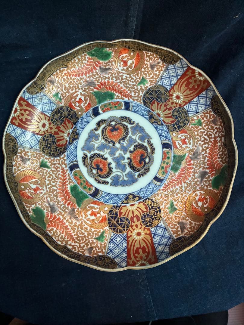 古伊万里　色絵金彩　大皿　直径31センチ×高さ4.9センチ　江戸後期