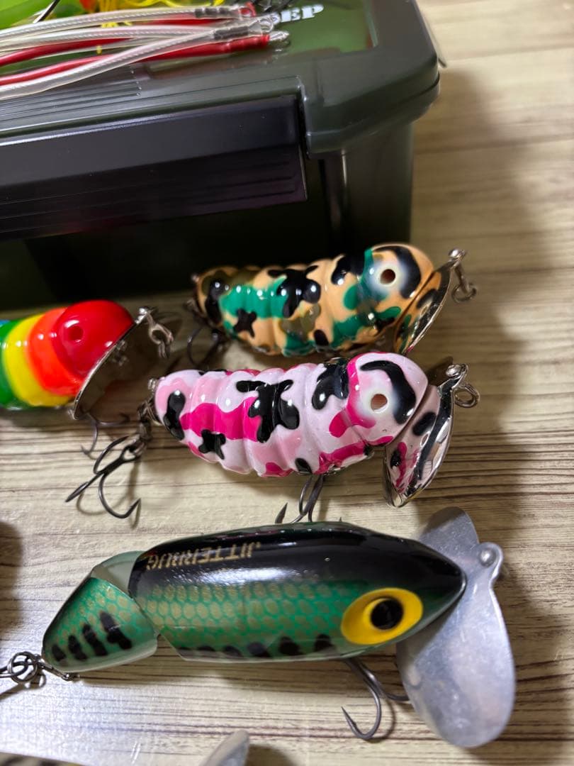 ジッターバグ3個キャタピークリッカー3個でんぐりガエル1個