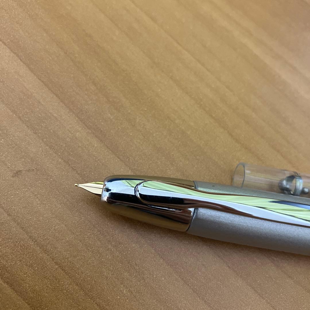 パイロット キャップレス 万年筆 シルバー F（細字） コンバーター付