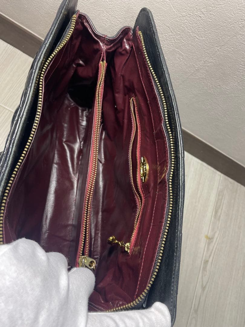 CHANELノベルティ　マトラッセ ココマーク 復刻トートバッグキャビアスキン