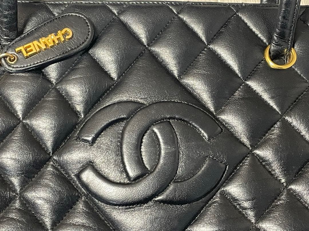 CHANELノベルティ　マトラッセ ココマーク 復刻トートバッグキャビアスキン