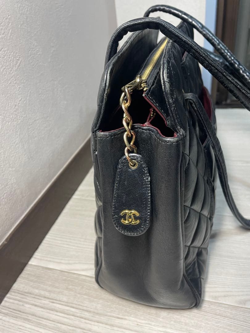 CHANELノベルティ　マトラッセ ココマーク 復刻トートバッグキャビアスキン