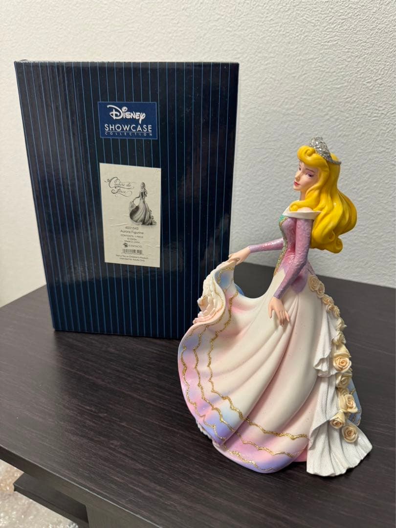 オーロラ姫　エネスコショーケースフィギュア