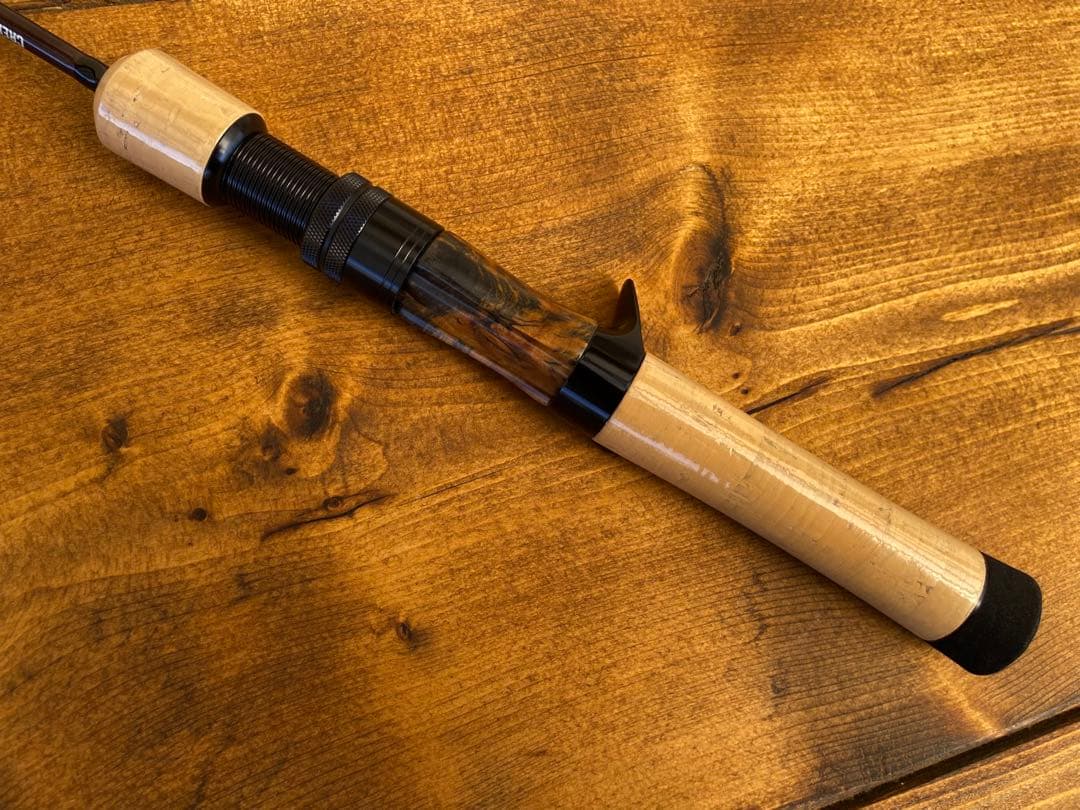 トラウトロッド　パックロッド　ベイトロッド　渓流釣り　天然木グリップ　源流
