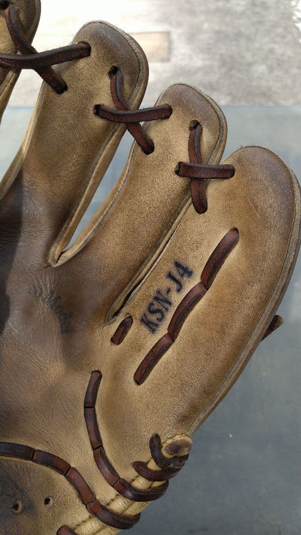 スラッガー 軟式少年用 限定モデルグローブ内野手用 良型 即戦力