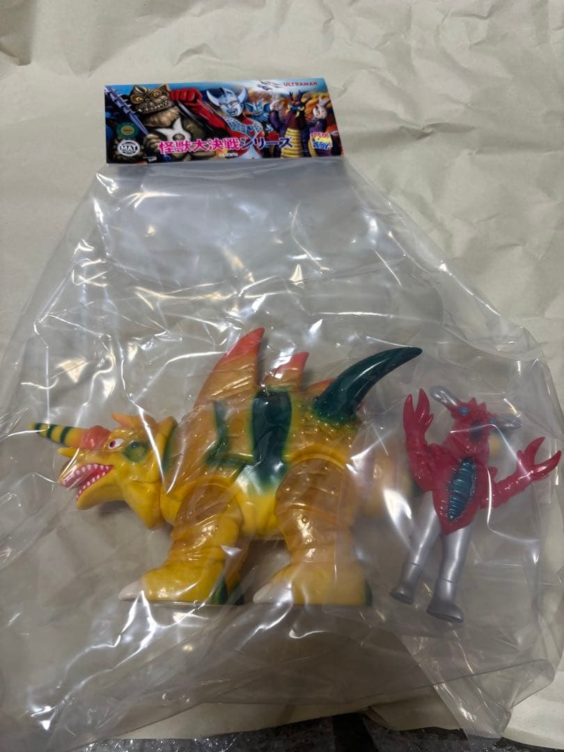 MAT(MONSTER ART TOY)シリーズ ザイゴン　ミニアンチラ星人