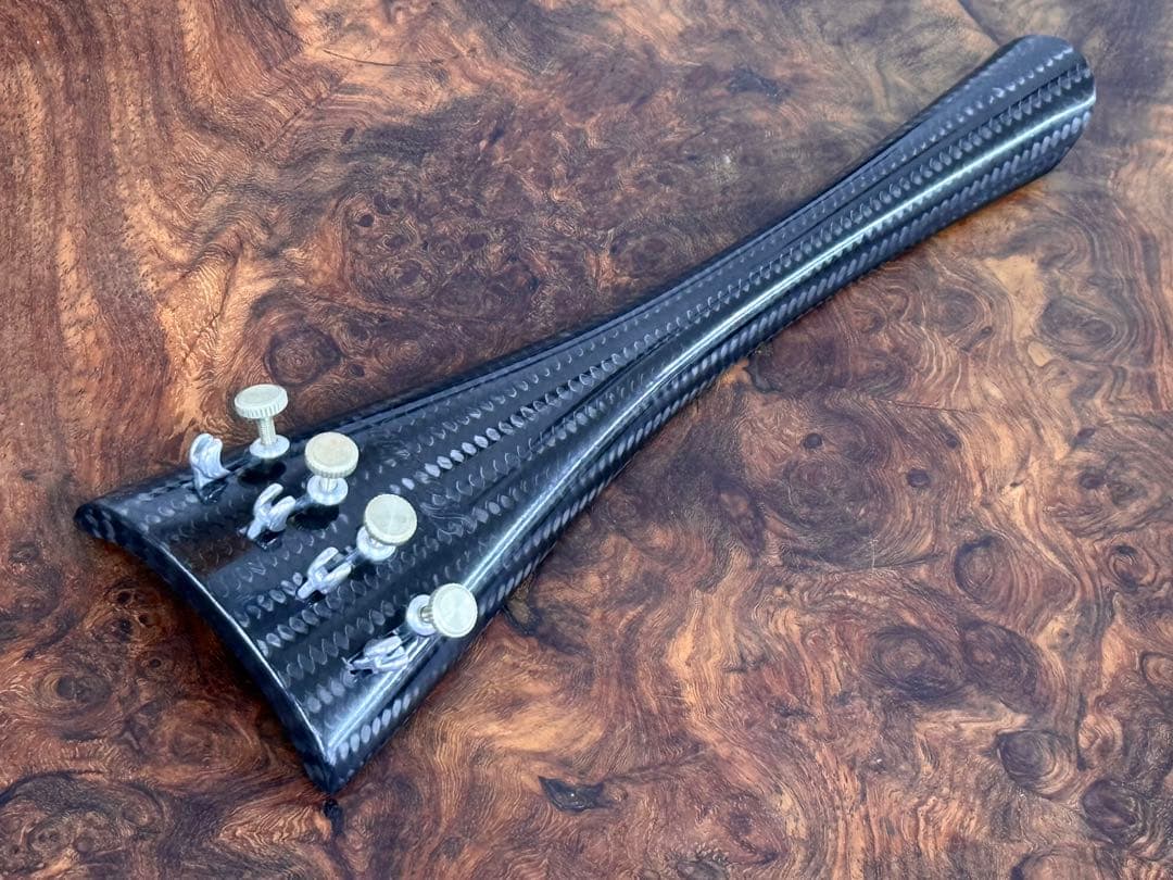 【新品】Herdim チェロ用カーボンテールピース #389001（1）