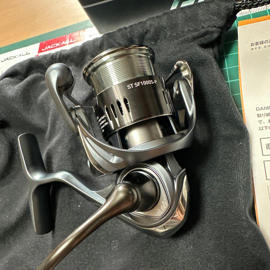 美品　23 エアリティsf st 1000s-p ダイワ