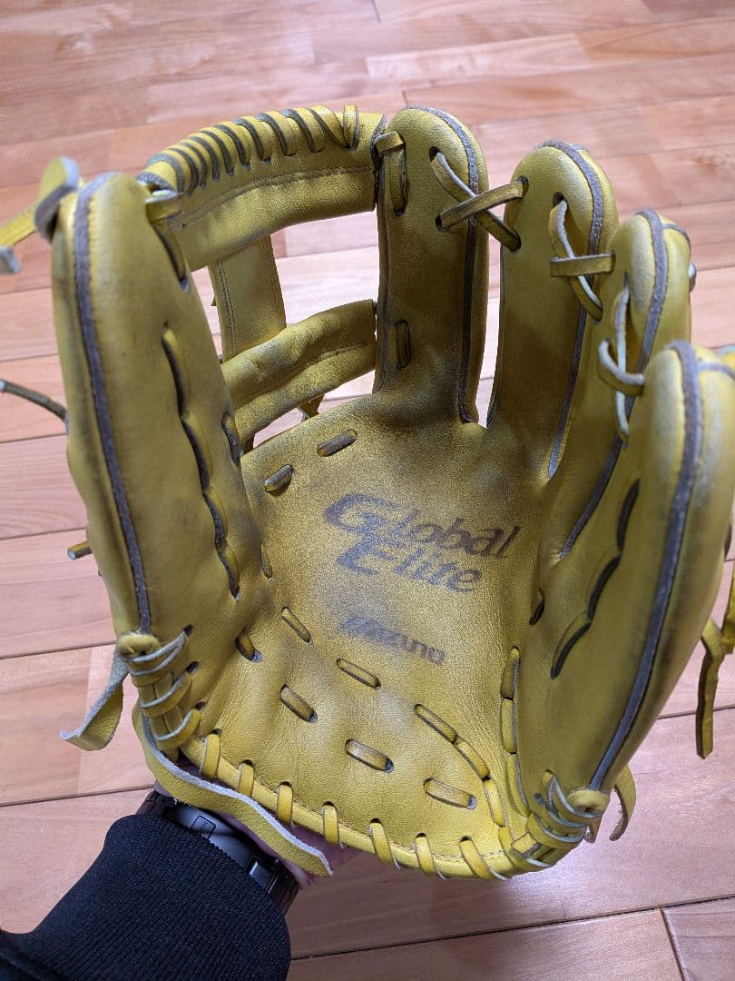 m*u様 Global Elite 硬式 内野手用