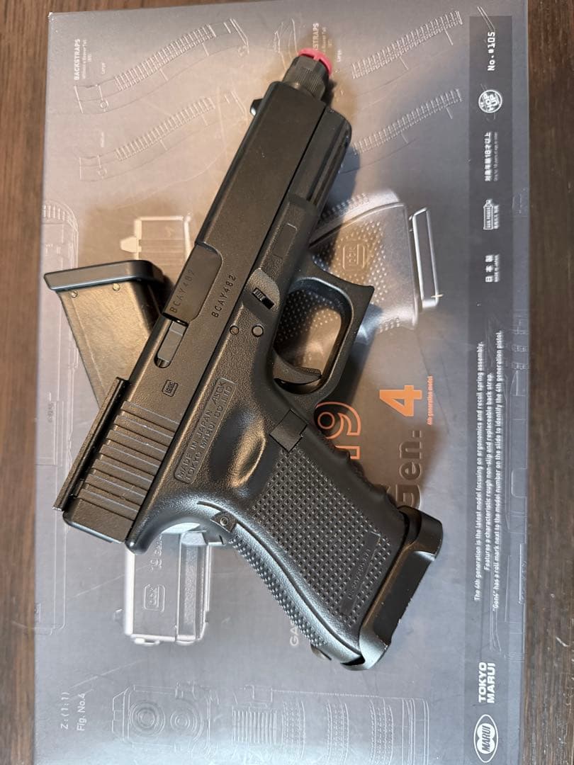 東京マルイ G19GNE4 Mk27mod2仕様 マガジン3本 メガフィット付き