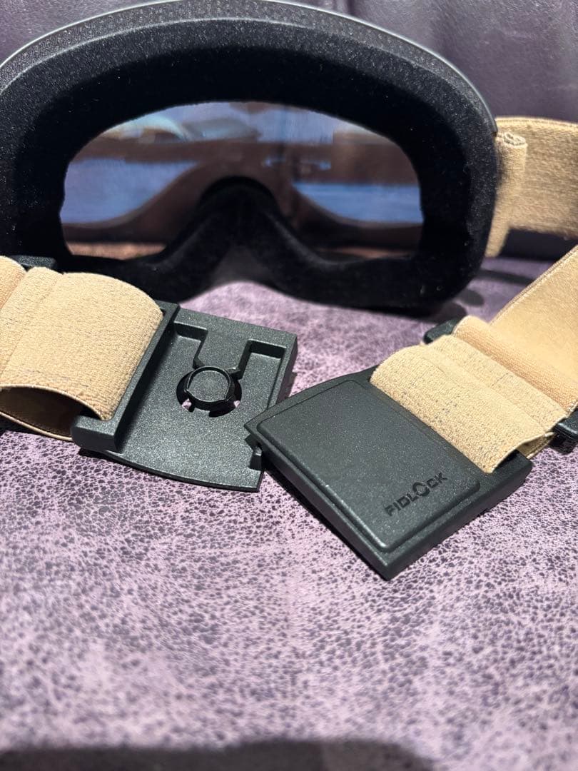 REVOLT リボルト　ゴーグル SUPER LIGHT FRAME 美品