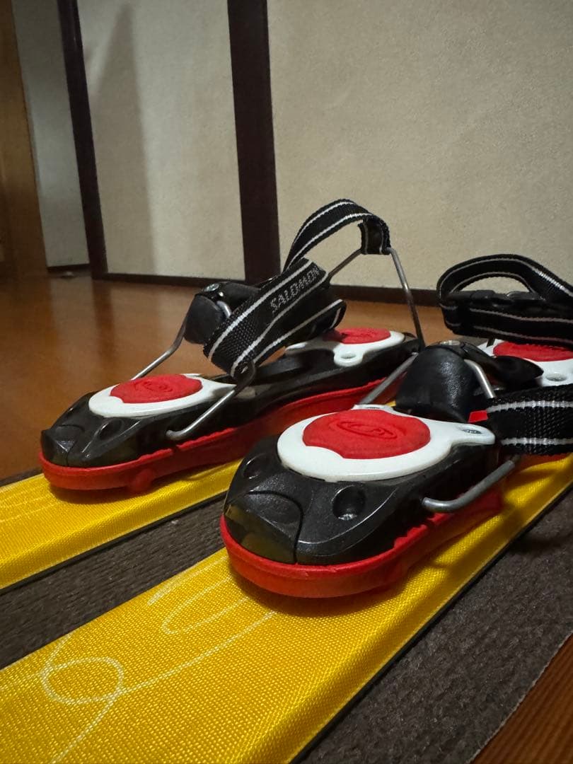 Salomon アッパーデッキ付き ショートスキー