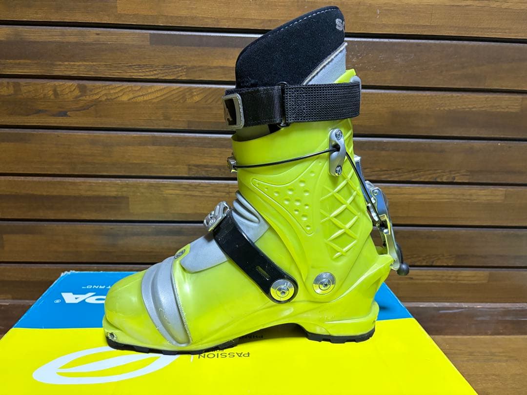 SCARPA F1 スキーブーツ 270サイズ イエロー