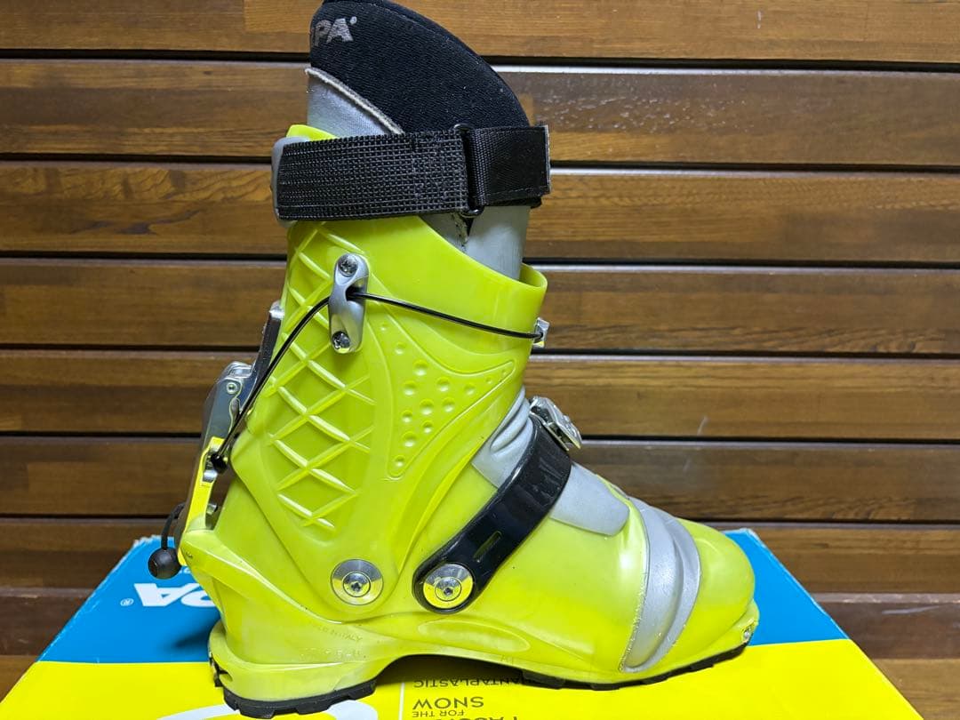 SCARPA F1 スキーブーツ 270サイズ イエロー