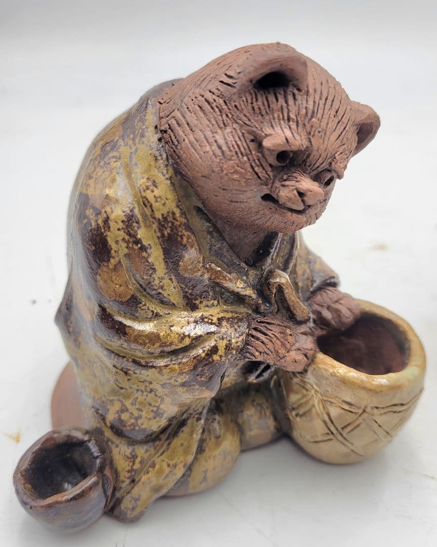 囲碁を打つ狸　在銘　陶器　タヌキ　置物　骨董品、美術品
