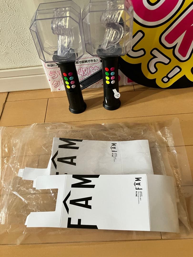 バラ売り可能ペンライト2個うちわセットtimelesz2025