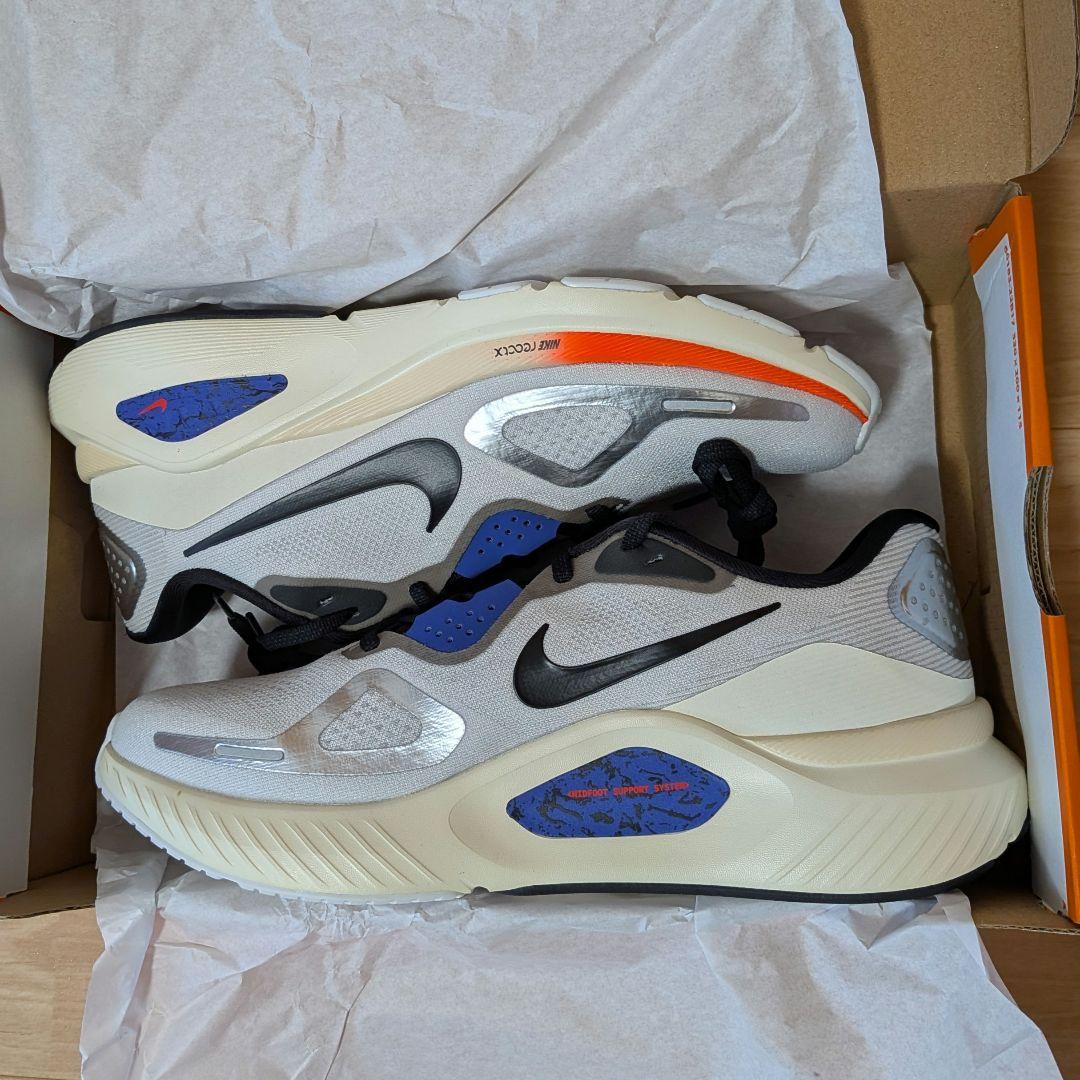 【新品未使用】ナイキ ランニングシューズ ストラクチャー26 26.5cm