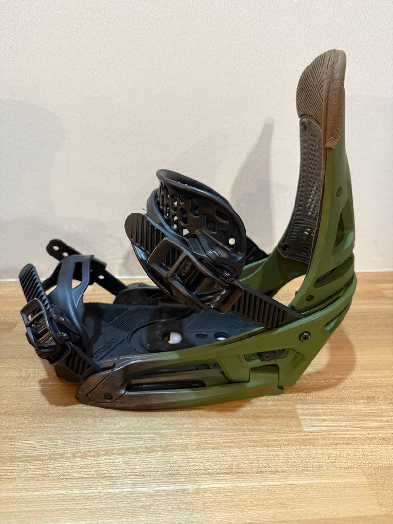 Burton マラビータ EST　メンズ バイン　　Mサイズ