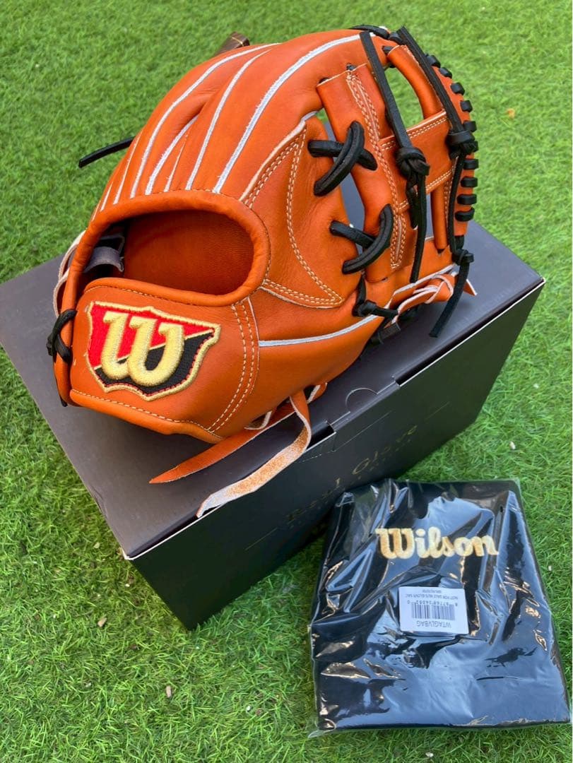 新品　ウィルソンスタッフ　Wilson 硬式　内野　日本製