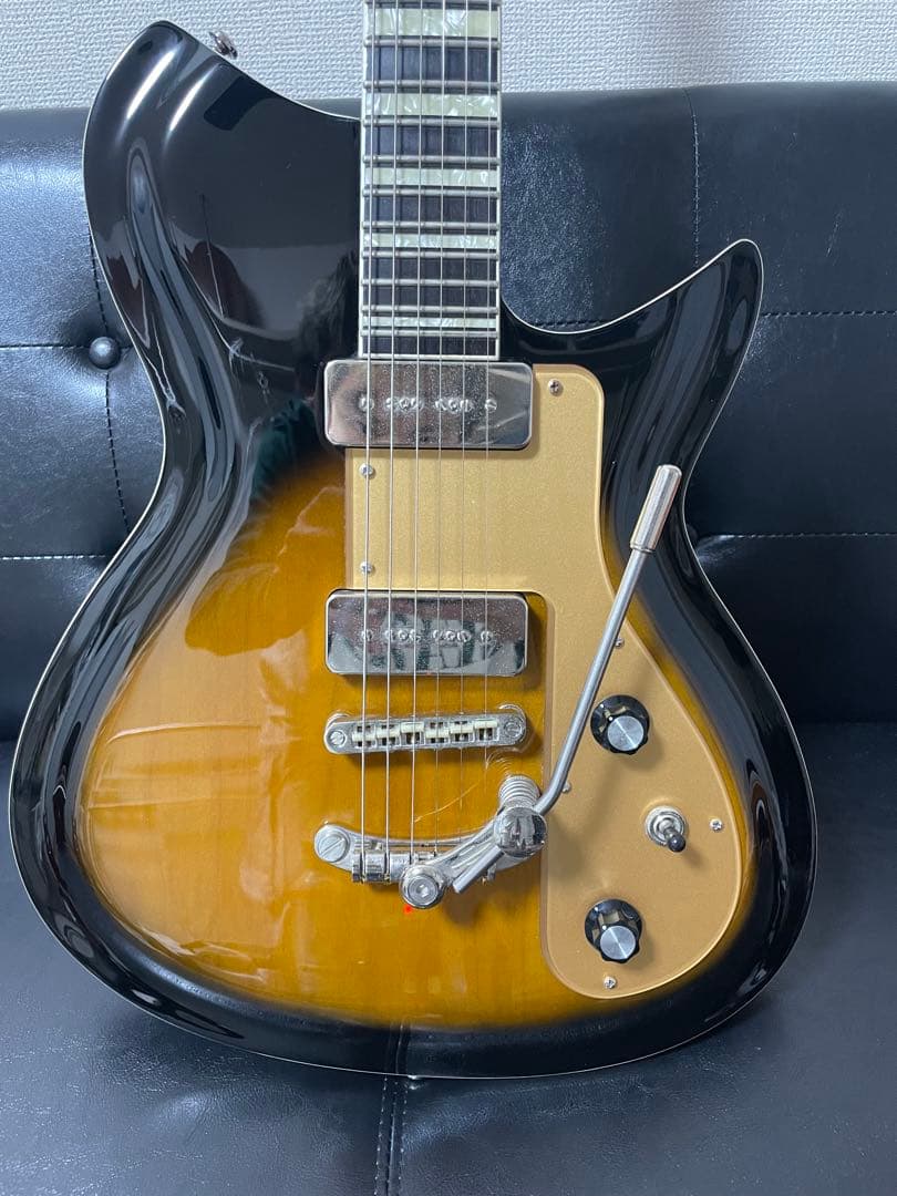 Rivolta Combinata サンバースト エレキギター