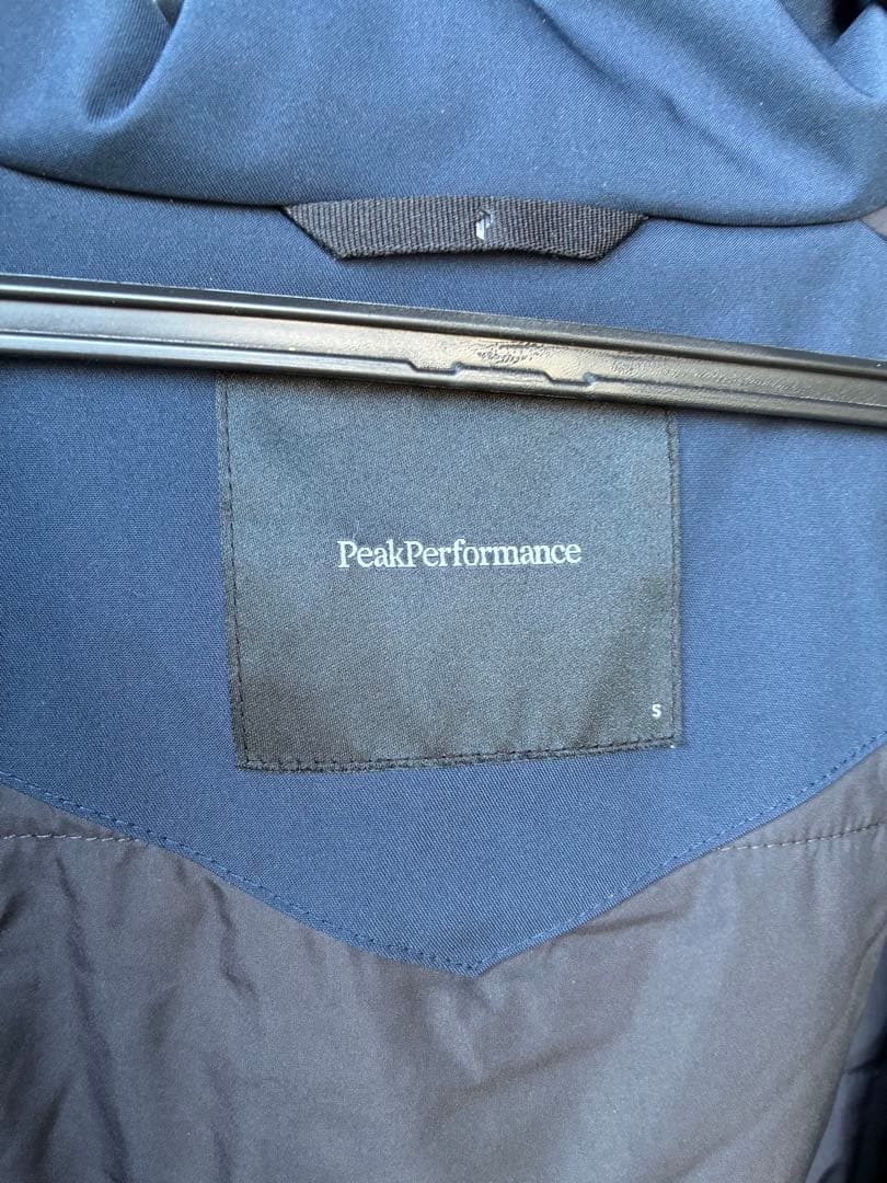 Peak Performance Maroon 上下 Ｓ(日本サイズM)