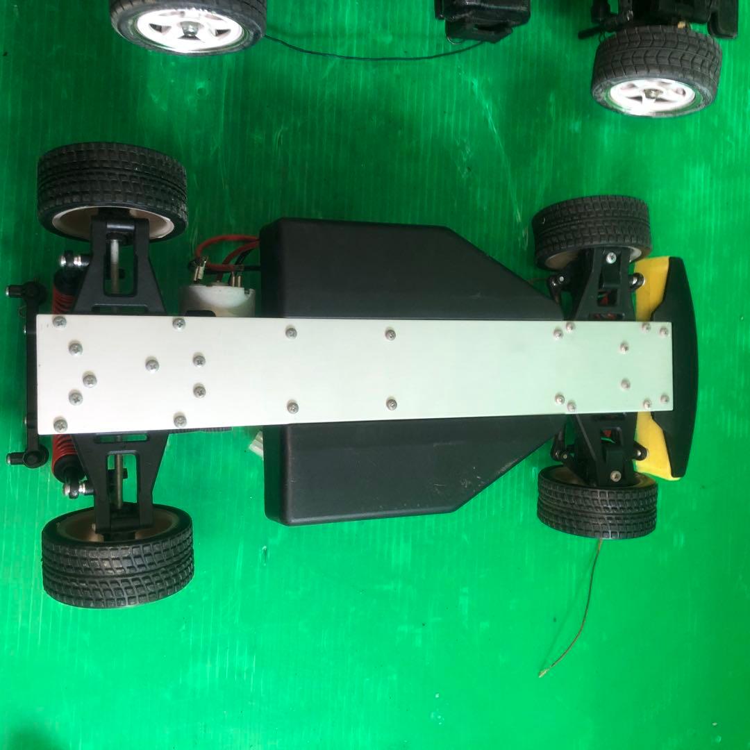 電動ラジコンカー シャーシ パーツ多数 現状渡し