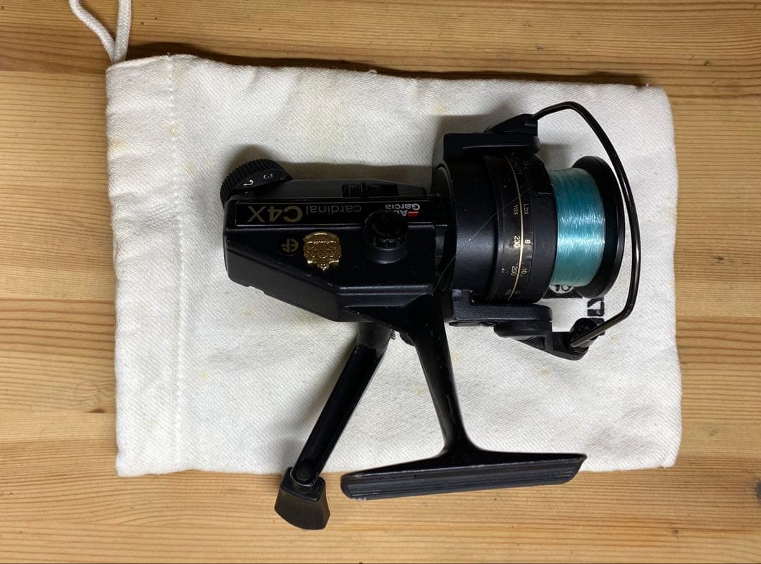 Abu Garcia Cardinal C4X スピニングリール 収納袋付き