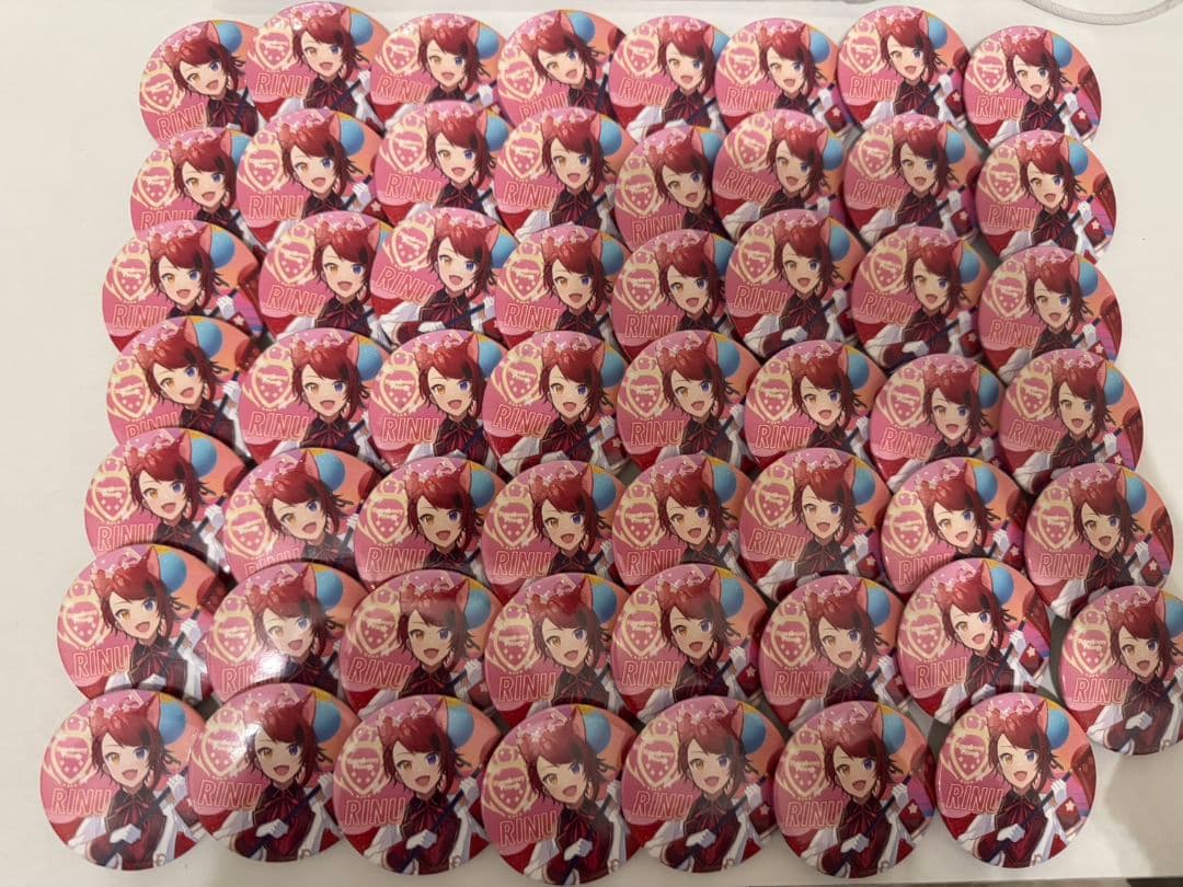 莉犬くん旗持ち缶バッジ55個セットとザッカマートフリルトートバッグ　A3