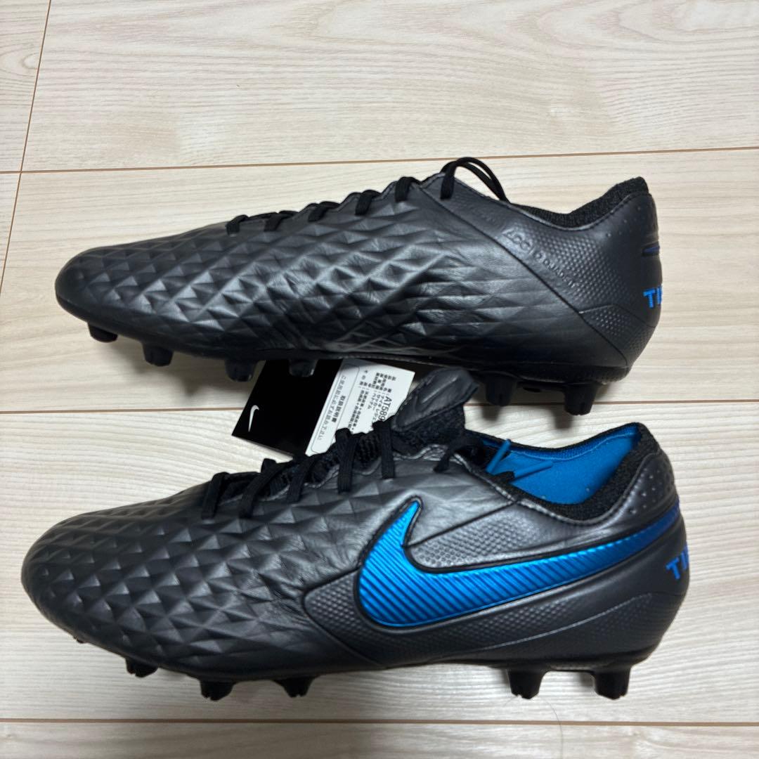 NIKE LEGEND 8 ELITE HG 27.5㎝