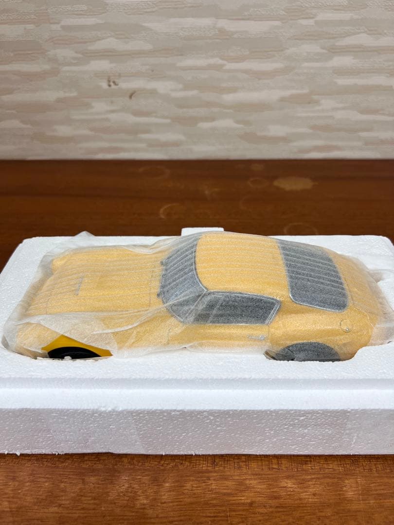 No279 ミニカー1/18 Ferrari 1961 250 GT