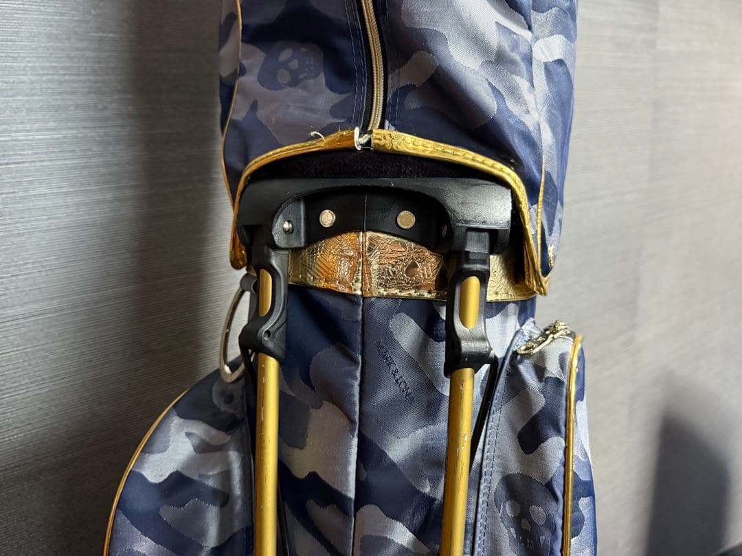 MARK & LONA 迷彩柄キャディバッグ　国内正規品 超人気カラーです！