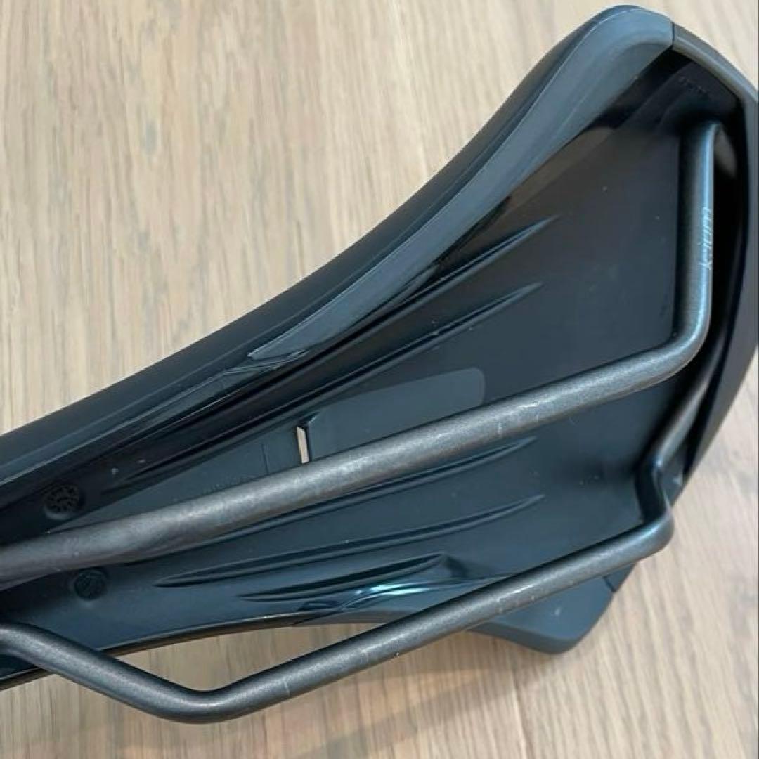 フィジーク サドル テラ アルゴ X3 kiumレール 150mm